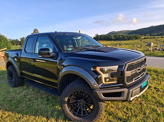 Ford F-150 17 of 29