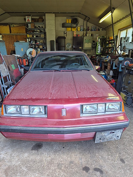 Oldsmobile 3 of 9