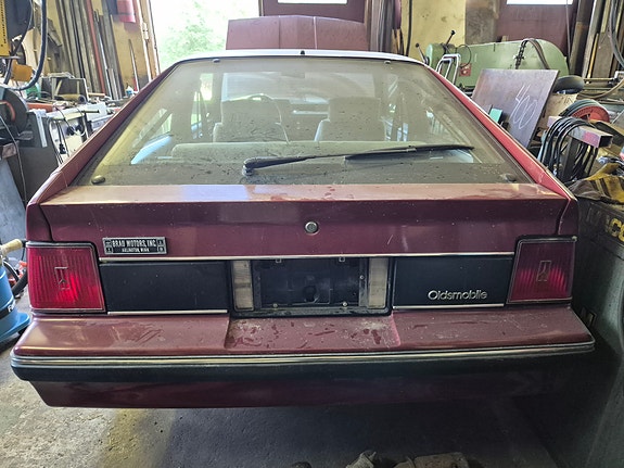 Oldsmobile 5 of 9