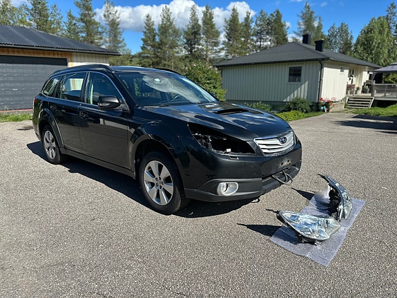Subaru Outback 7 of 19