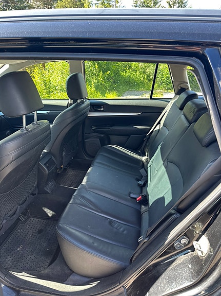Subaru Outback 11 of 19