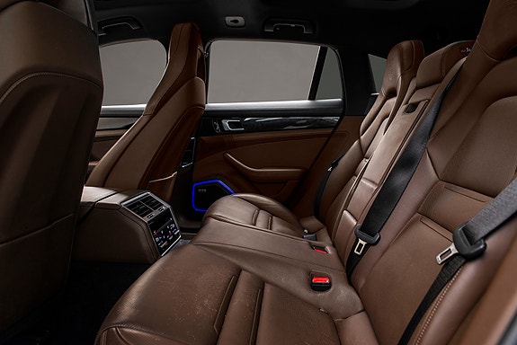 Porsche Panamera 21 of 30