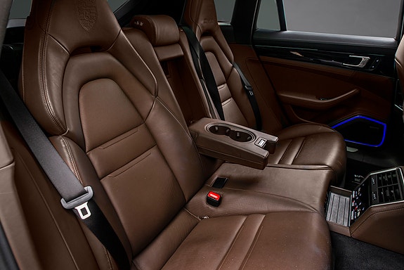 Porsche Panamera 30 of 30