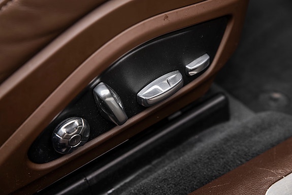Porsche Panamera 27 of 30
