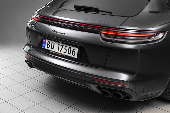 Porsche Panamera 9 of 30