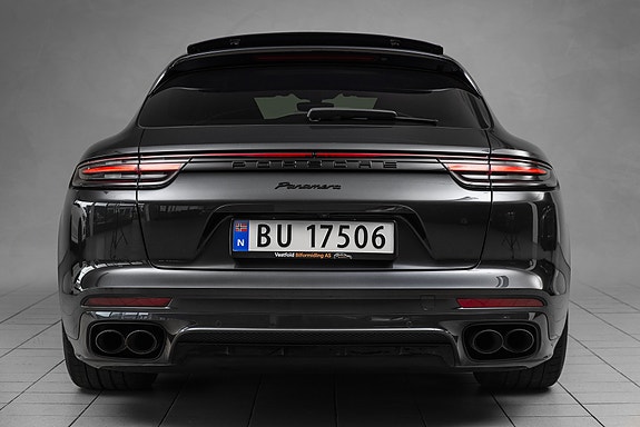 Porsche Panamera 5 of 5