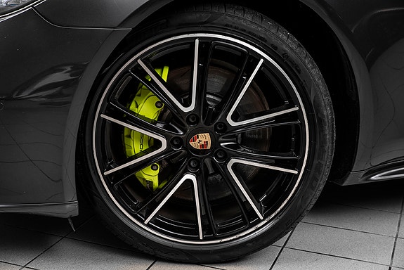 Porsche Panamera 14 of 30