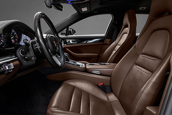 Porsche Panamera 19 of 30