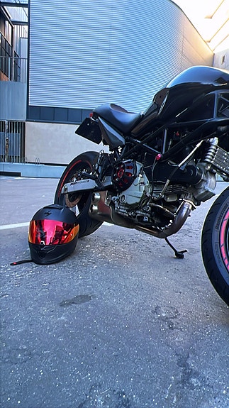 Ducati Monster 1000 3 of 5