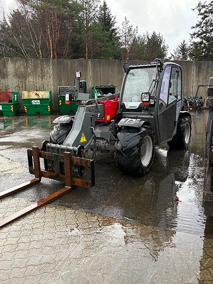 Weidemann Ts 522 2 of 6