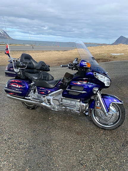 Honda GL 1800 Goldwing 4 of 5