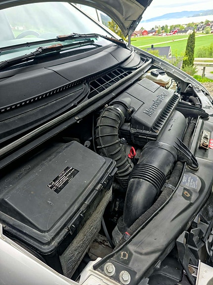 Mercedes-Benz Viano 12 of 30