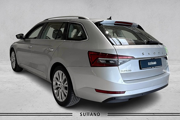Skoda Superb 3 of 5
