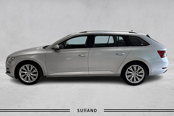 Skoda Superb 2 of 5