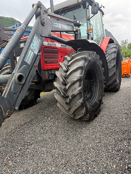 Massey Ferguson 4255 4 of 9