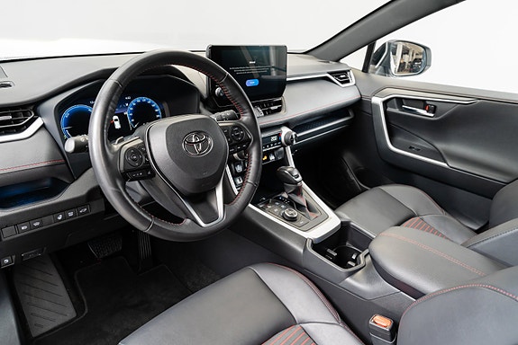Toyota RAV4 15 of 30