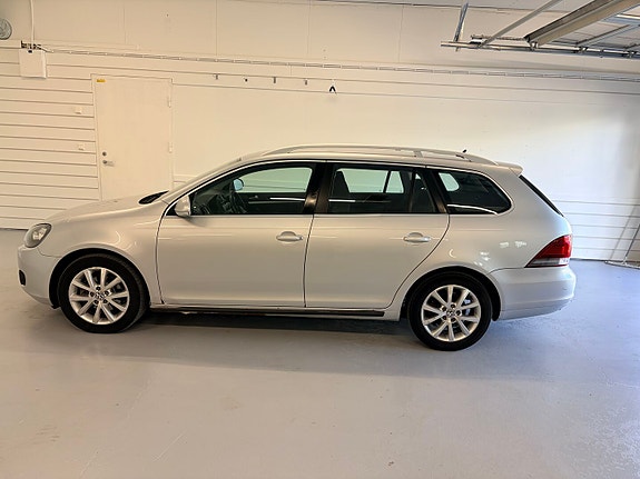 Volkswagen Golf VI 10 of 22