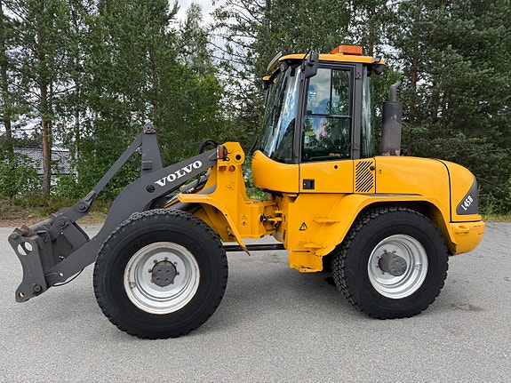 Volvo L45B 35km/h versjon med hydraulisk pallegaffel og skuffe. 25 of 30