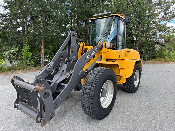 Volvo L45B 35km/h versjon med hydraulisk pallegaffel og skuffe. 6 of 30