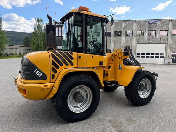 Volvo L45B 35km/h versjon med hydraulisk pallegaffel og skuffe. 18 of 30