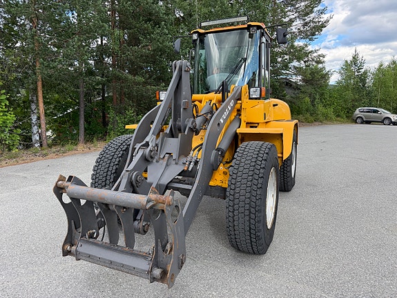 Volvo L45B 35km/h versjon med hydraulisk pallegaffel og skuffe. 5 of 30