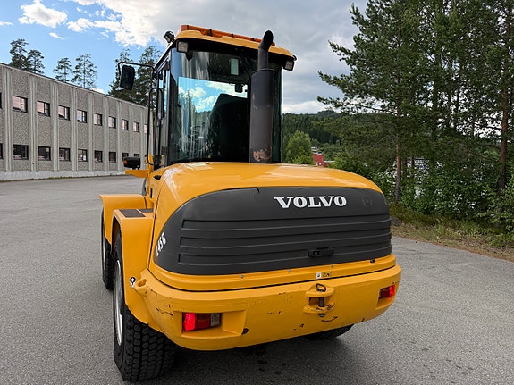 Volvo L45B 35km/h versjon med hydraulisk pallegaffel og skuffe. 19 of 30