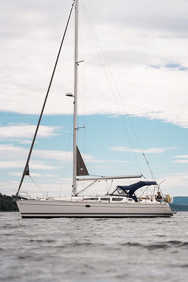 Jeanneau Sun Odyssey 40.3 – Velholdt turseiler med omfattende utstyrspakke 9 of 30