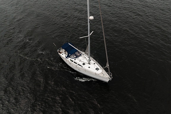 Jeanneau Sun Odyssey 40.3 – Velholdt turseiler med omfattende utstyrspakke 12 of 30