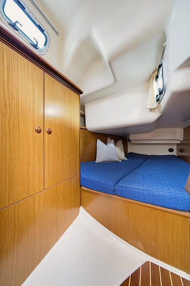 Jeanneau Sun Odyssey 40.3 – Velholdt turseiler med omfattende utstyrspakke 24 of 30