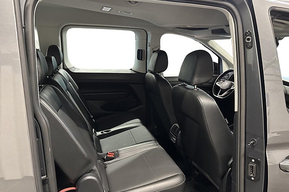 Volkswagen Caddy Maxi 22 of 26