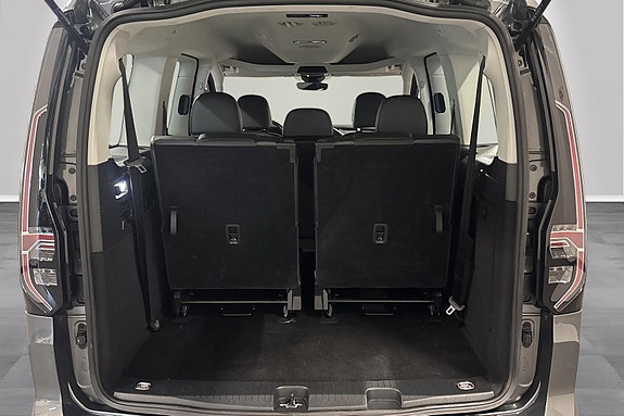 Volkswagen Caddy Maxi 5 of 5