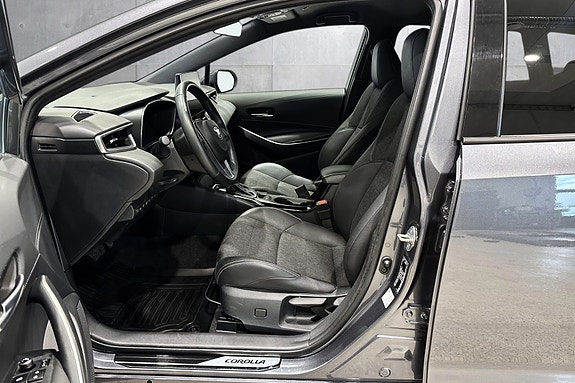 Toyota Corolla 8 of 23