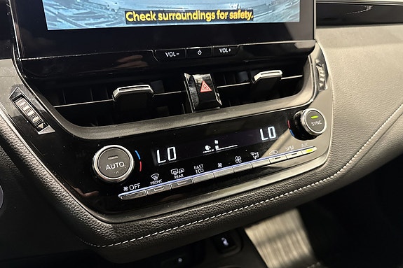 Toyota Corolla 16 of 23
