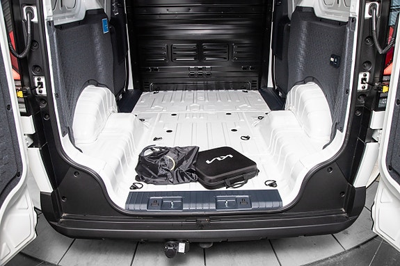 Kia PV5 12 of 24