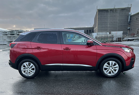 Peugeot 3008 3 of 5