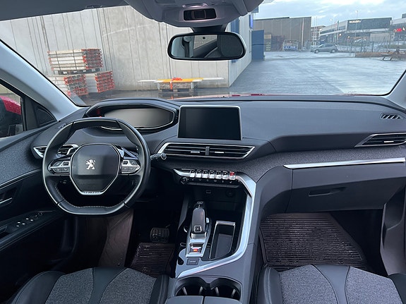 Peugeot 3008 4 of 5