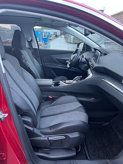 Peugeot 3008 5 of 5