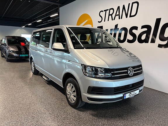 Volkswagen Caravelle 2 of 5