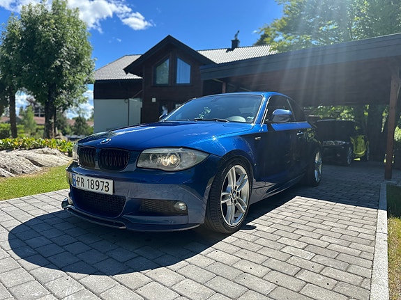 BMW 118d 4 of 12