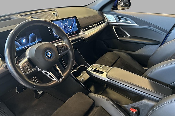 BMW iX2 18 of 30