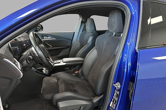 BMW iX2 2 of 30