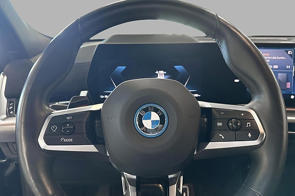 BMW iX2 15 of 30
