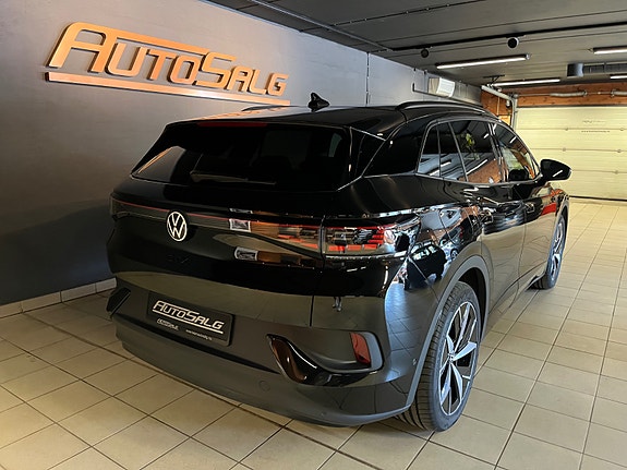 Volkswagen ID.4 GTX 10 of 26