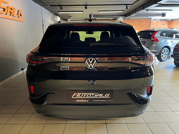 Volkswagen ID.4 GTX 11 of 26