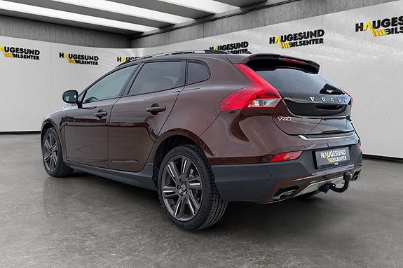 Volvo V40 Cross Country 4 of 5