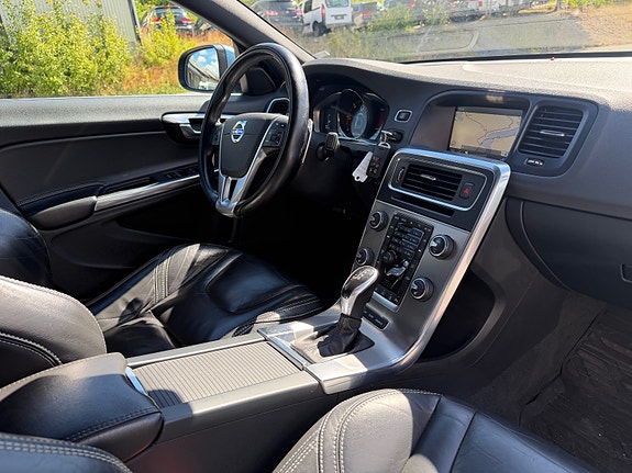 Volvo S60 13 of 23