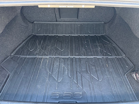 Volvo S60 9 of 23