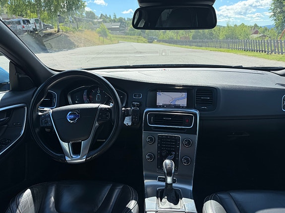 Volvo S60 14 of 23