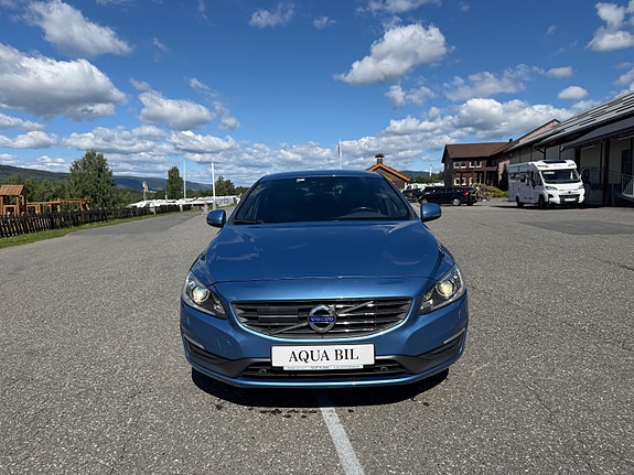 Volvo S60 3 of 5