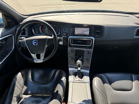 Volvo S60 15 of 23